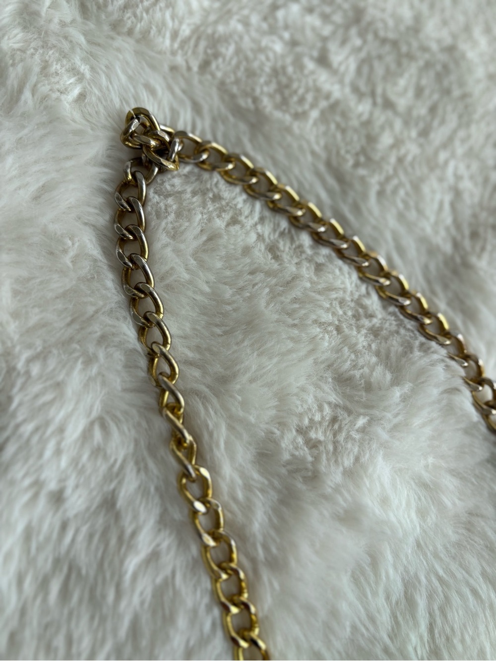 Black Python-Texture Chain Shoulder Bag - Picture 5 of 6